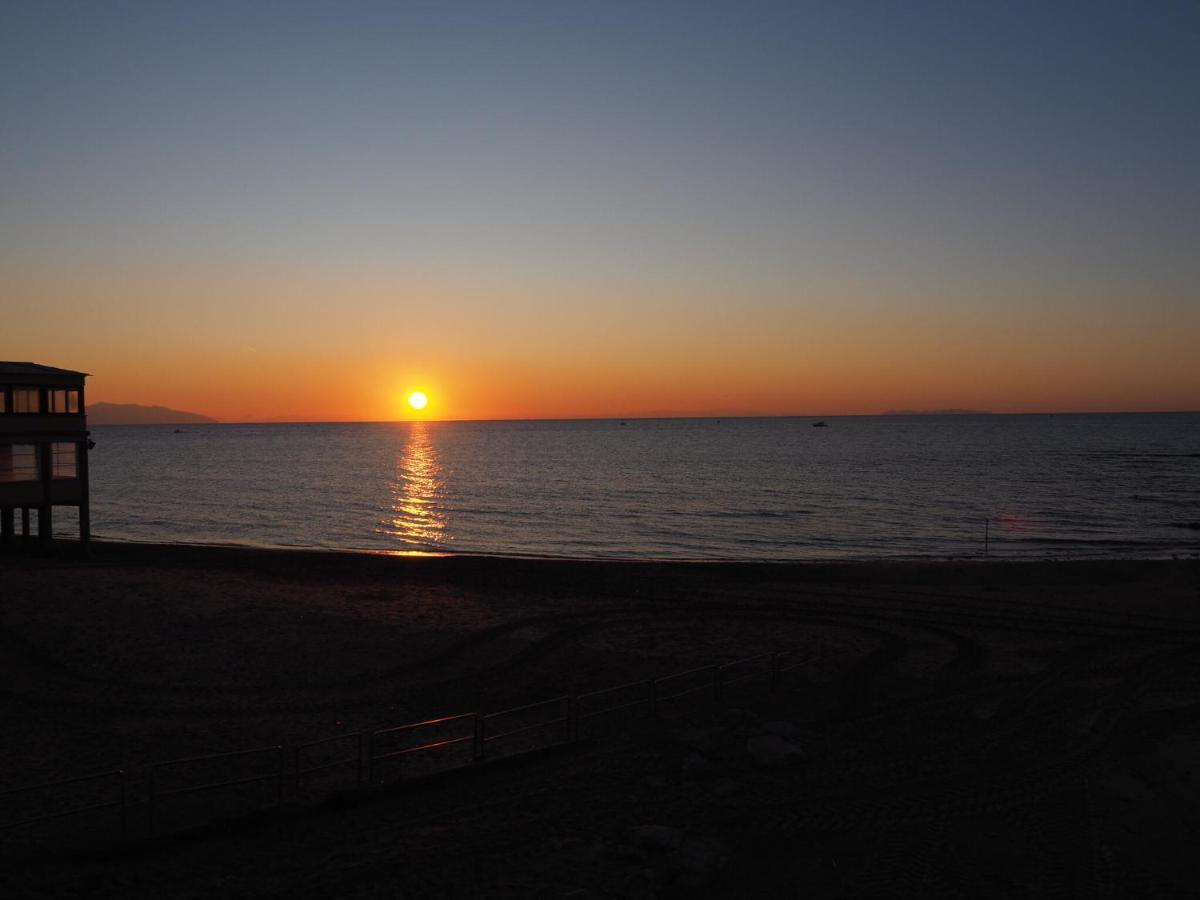 Appartamento Casa AUREA Tre Posti Letto a 30 metri dal Mare San Vincenzo Esterno foto