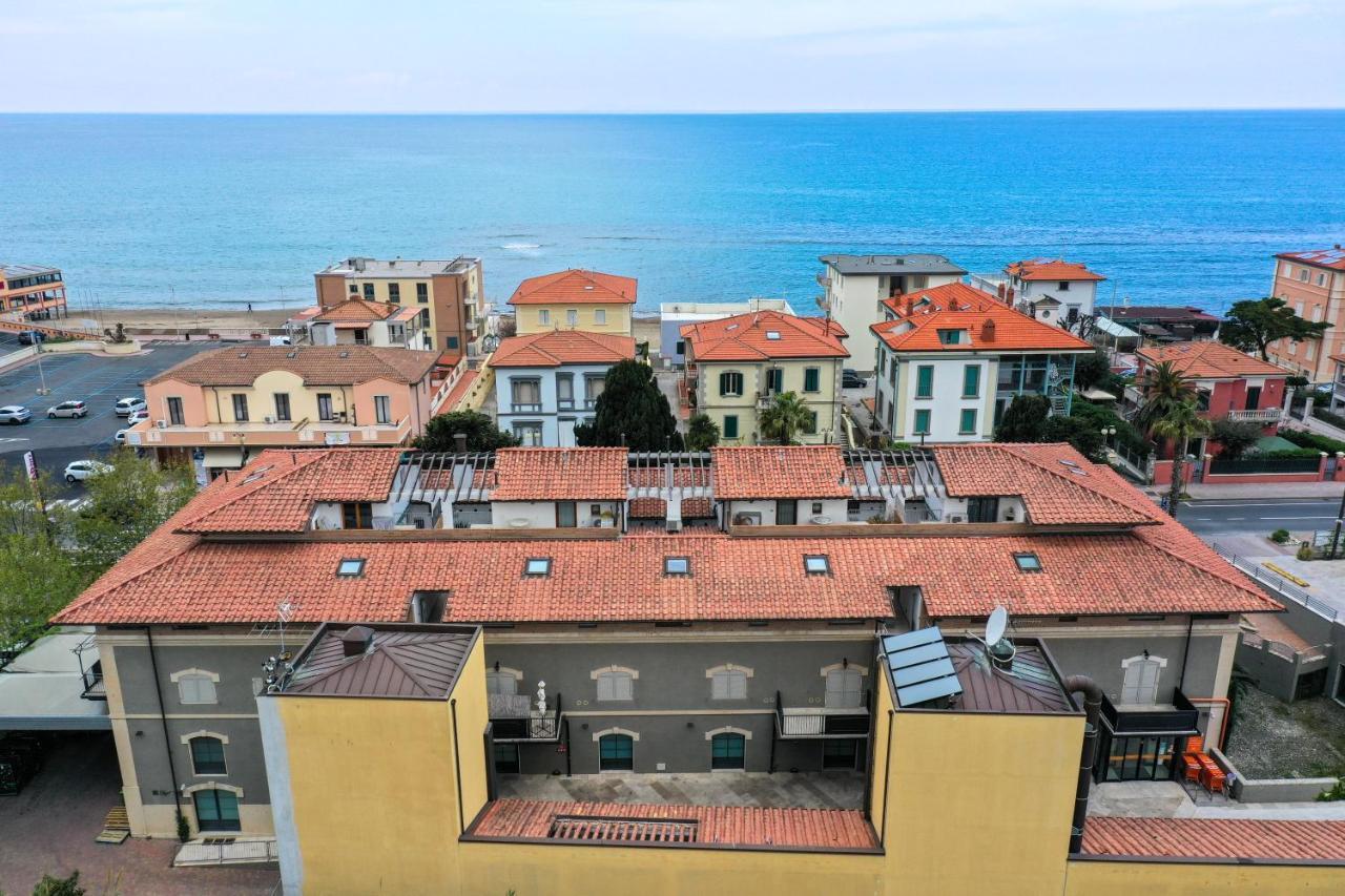 Appartamento Casa AUREA Tre Posti Letto a 30 metri dal Mare San Vincenzo Esterno foto